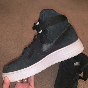 Nike Air Force 1s MAKE OFFER NEED GONE